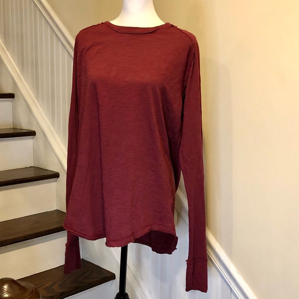 FREE PEOPLE Queen Pomegranate Maroon Round Hem Long Sleeve Thumb Holes Tunic NWT - Picture 8 of 13
